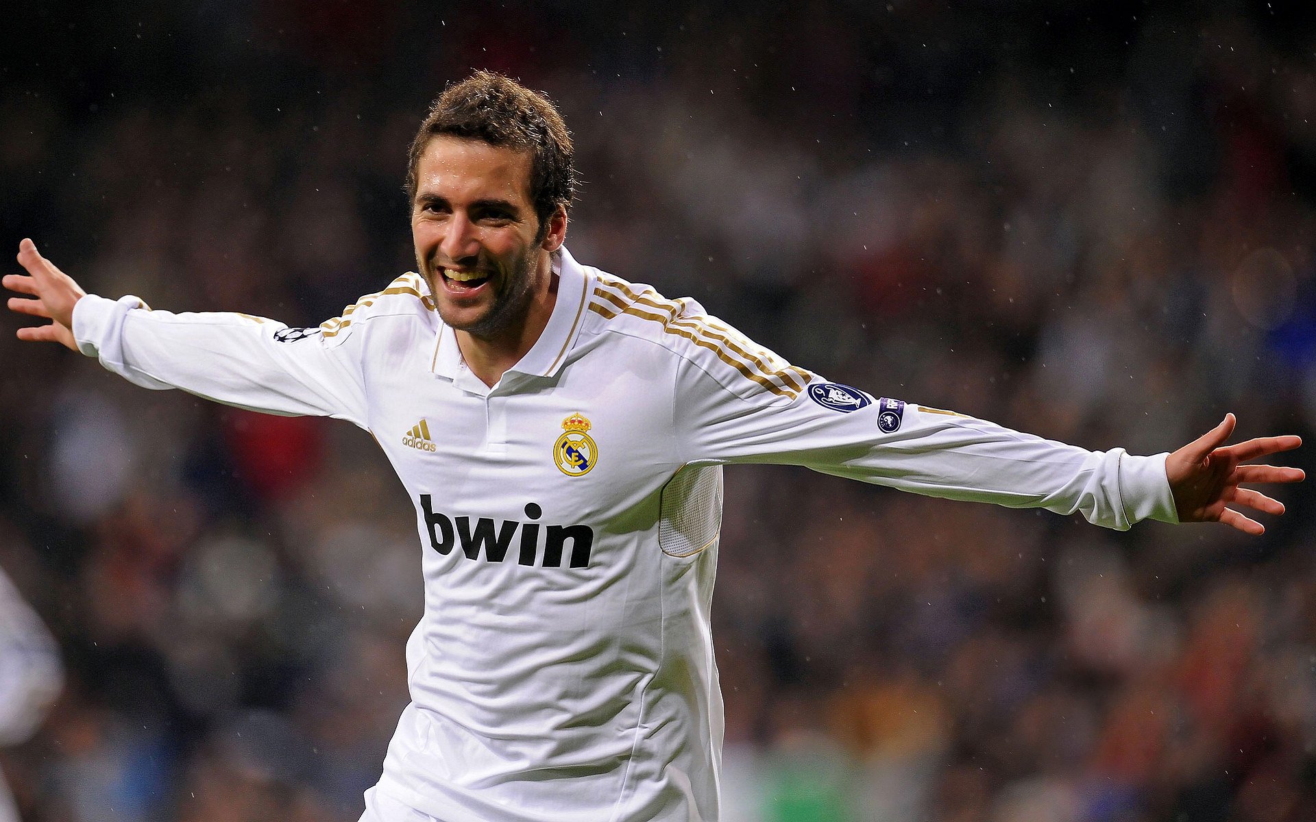 AI驱动战术分析：让比赛更激烈、观赏性更高的未来发展方向，ai的三大驱动